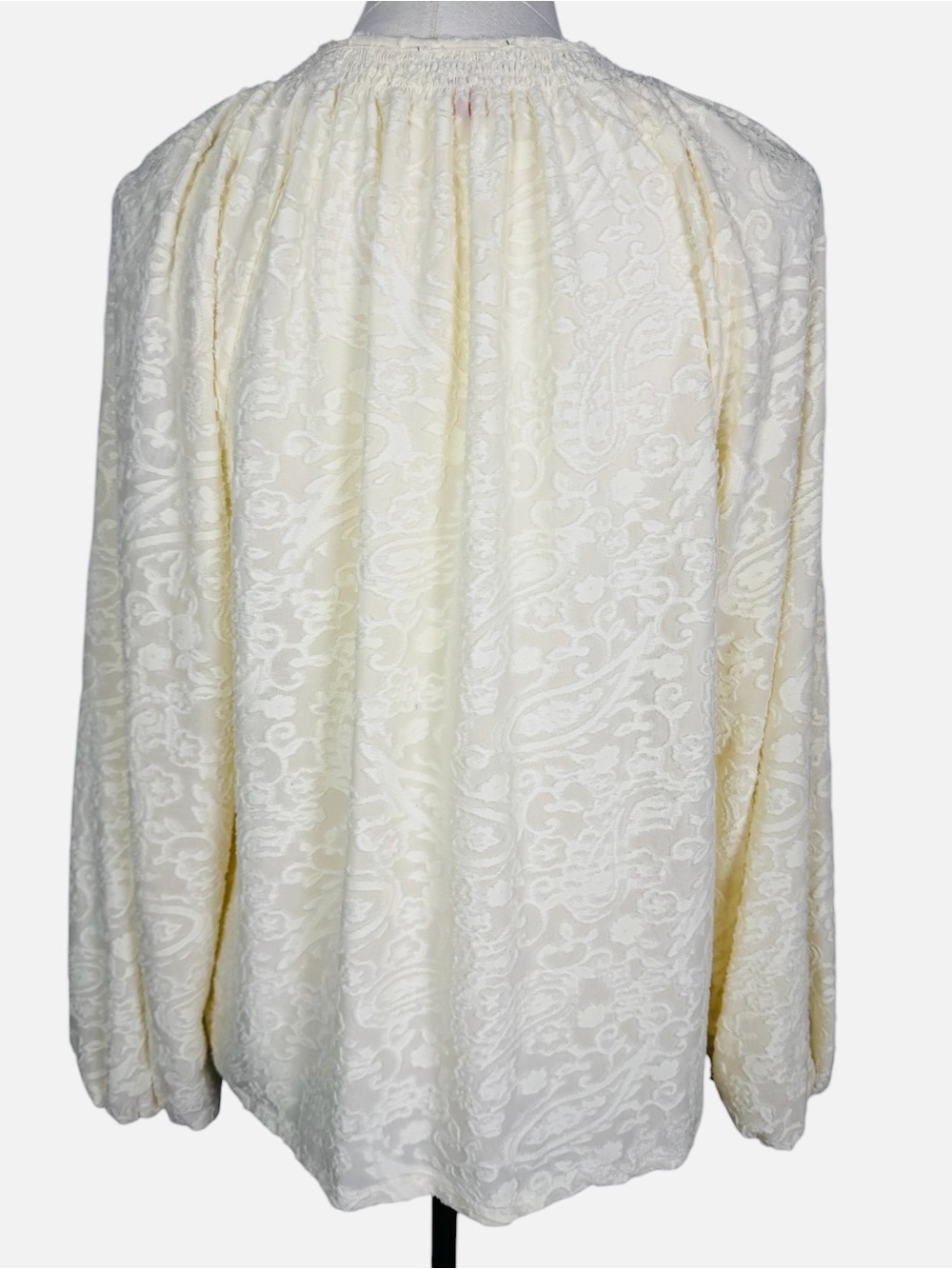 Vince Camuto Creamy Ivory Floral Jacquard Peasant Blouse Size M - Picture 3 of 8